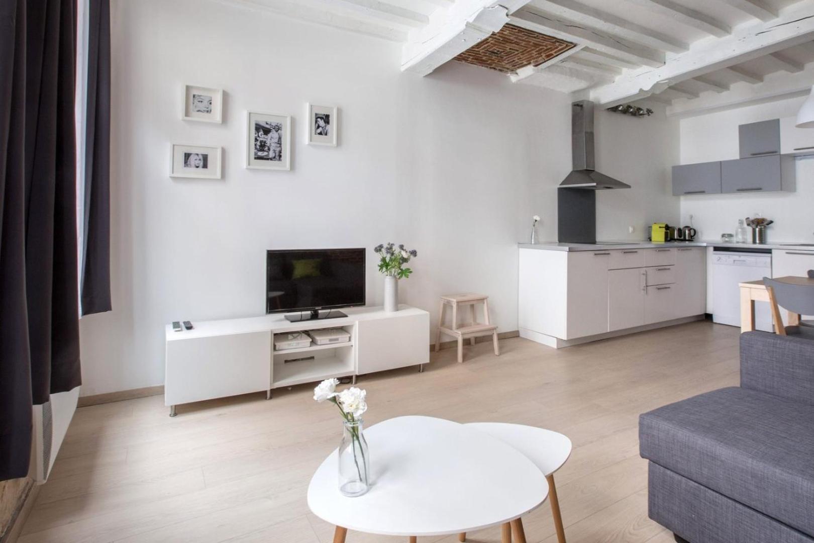 Old Town - Superb Apartment In Rue Esquermoise ! Лилль Экстерьер фото